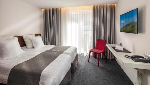 hotel photo