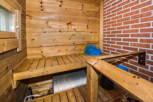 Sauna, Metsamokki in Tenhola