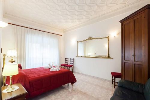 Caterina One o One - Embassy Apartment, Roma