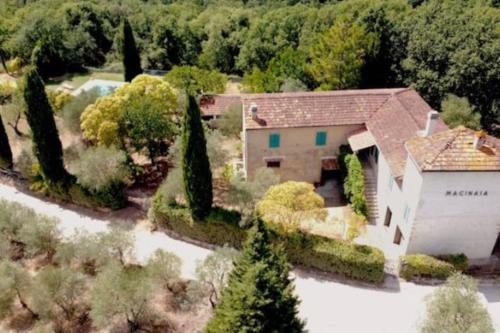 [Swimming pool with view] Tenuta la Macinaia