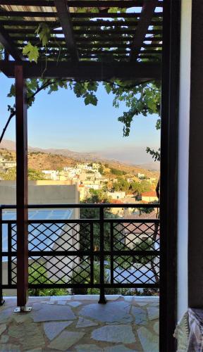 Melissa Apartments in Anogeia
