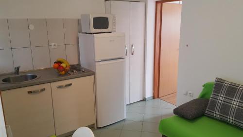 virtuve, Apartments Carmen in Jusici