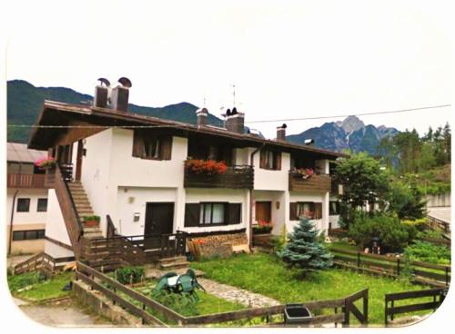 Margiolà Dolomiti - Apartment - Calalzo