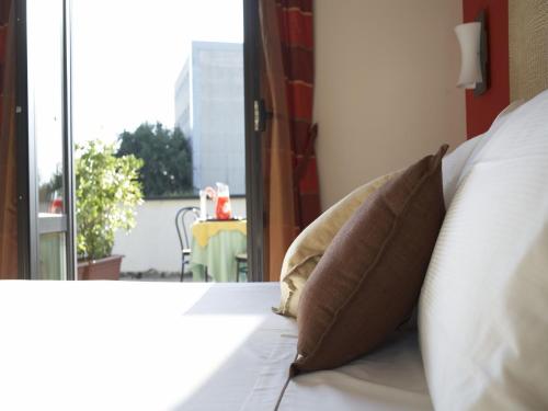 Hotel Montini Linate Airport - image 12