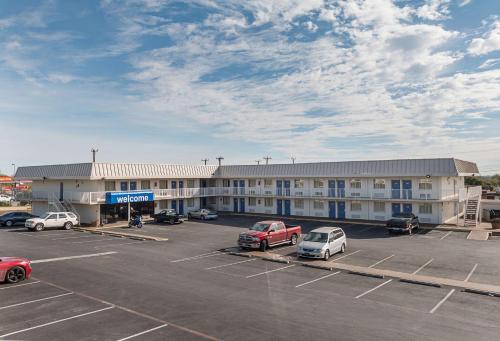 Motel 6 San Antonio TX I10 West in San Antonio, USA