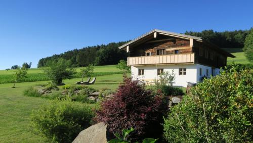 Chalet Schmuckkastal BAYW100