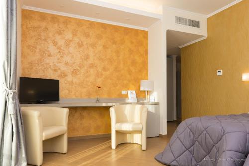 Triple Room image 1