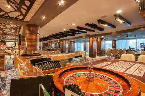 International Hotel Casino & Tower Suites