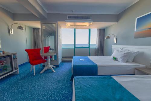 International Hotel Casino & Tower Suites - main image