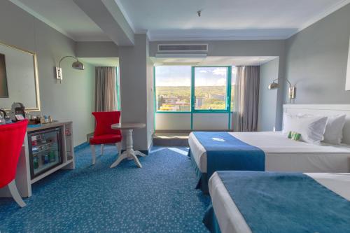 Standard room with Resort view - Free Parking, Wellness package