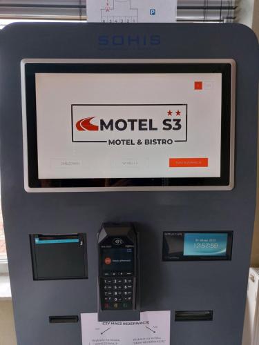 Motel S3 - image 10