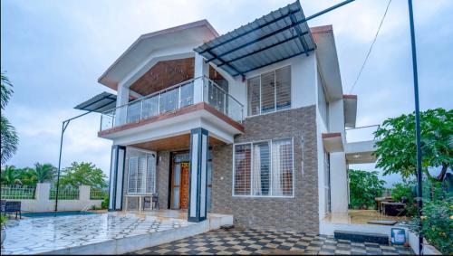 The Social House 2
