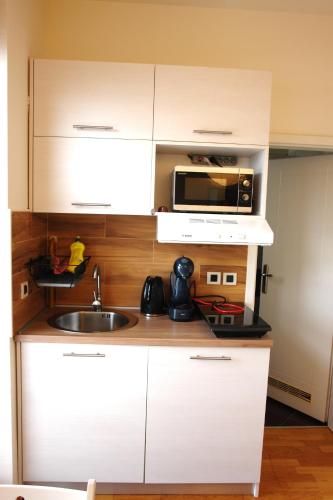 Mini Studio - image 8