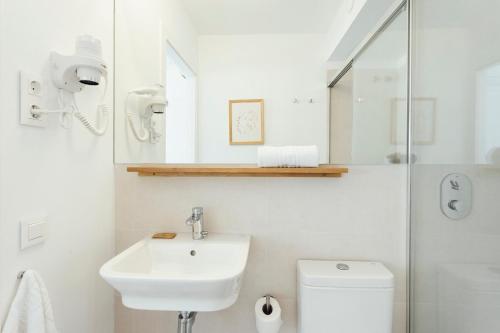 Casa Jam Barcelona Room Type - Quadruple Room with Private Bathroom