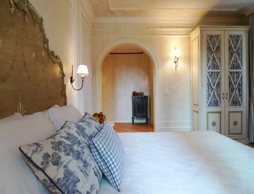 Deluxe Double Room with Terrace