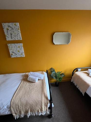 Goodwins' by Spires Accommodation a comfortable place to stay close to Burton-upon-Trent