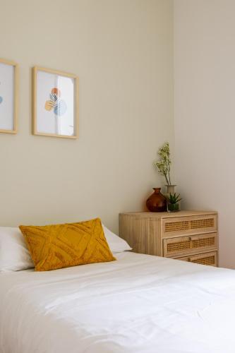 Three-Bedroom Apartment image 5