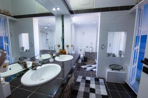 Natalie Apartments - image 3