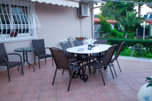 Natalie Apartments - image 2