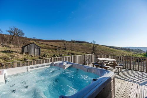 Stags View with Hot Tub