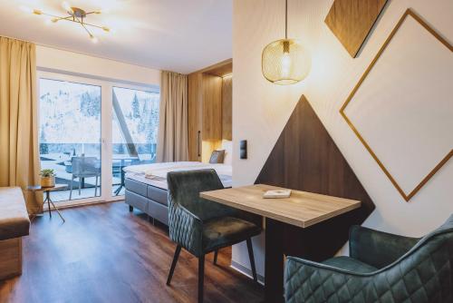 GLEMM by AvenidA Superior Hotel & Residences