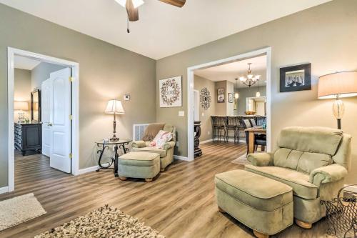 Remodeled Downtown Hot Springs Home with Porch! - image 10