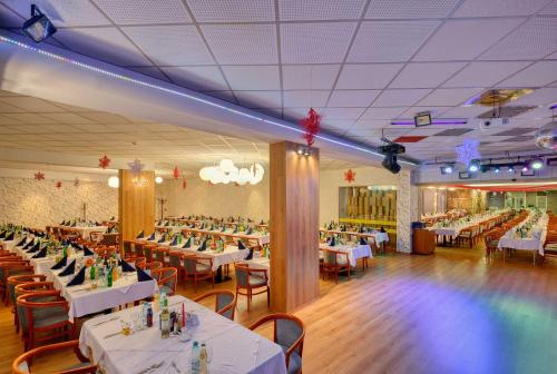 Augusta SPA Hotel - image 2