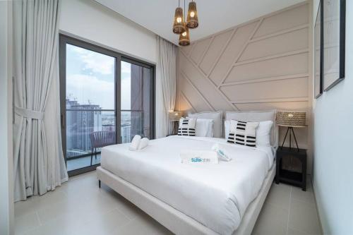 Intimate Apartment with Scenic View of Dubai Creek, Dubaj