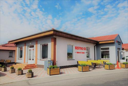 Motel S3 - image 6