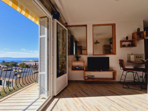 Incroyable T2 plein de charme avec balcon vue mer à l'entrée d'Ajaccio