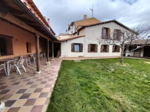 Albergue Don Camino in Villalkasar De Sirga