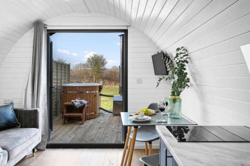 Morgan Sweet, Apple Tree Glamping, Nr Wells