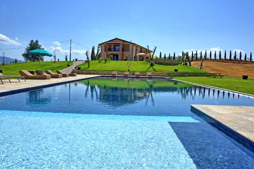 Villa Campana by PosarelliVillas, Villamagna