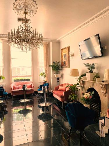 My Place Hotel - image 4