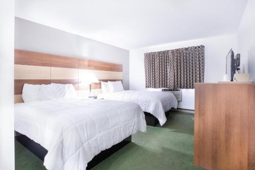Queen Room with Two Queen Beds