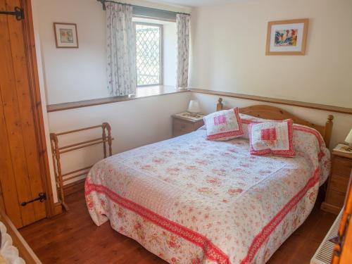 Frankaborough Farm Holiday Cottages - image 7
