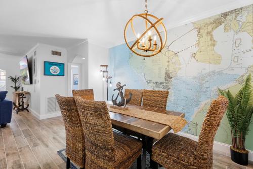 Premier 2BD Waterfront Condo Barefoot Beach Resort in Clearwater Beach, USA