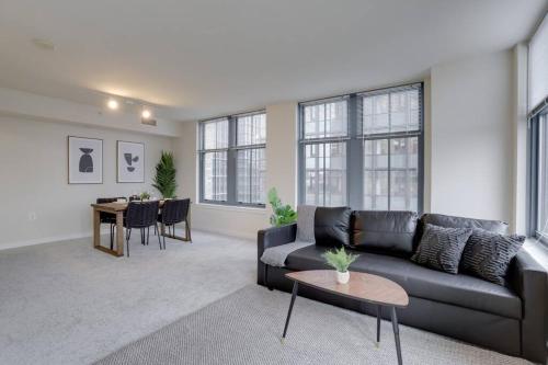 Wonderful 2 BR Condo At Pentagon City with Gym in Arlington, USA