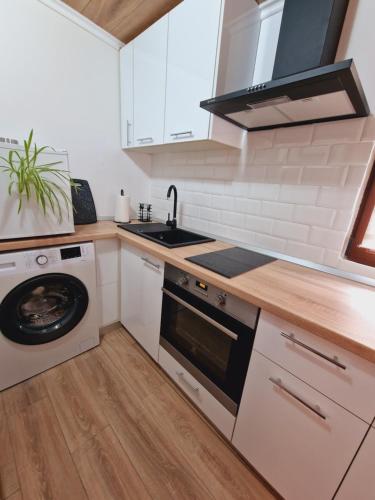 keuken, Airport Easy Link near Iași International Airport