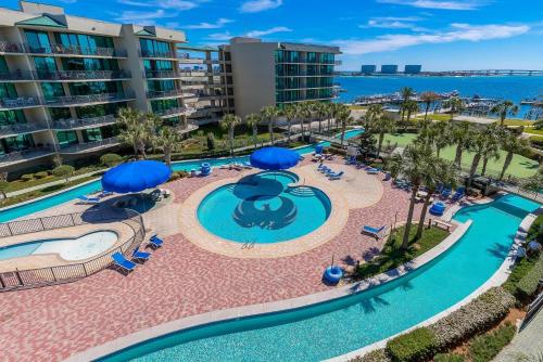 Phoenix on the Bay by Brett Robinson Vacations in Caswell