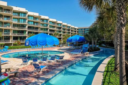 Phoenix on the Bay by Brett Robinson Vacations in Caswell