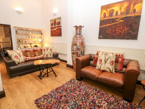 Cambridge Lodge Matlock - image 7