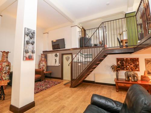 Cambridge Lodge Matlock - image 9