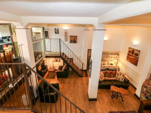 Cambridge Lodge Matlock - image 3