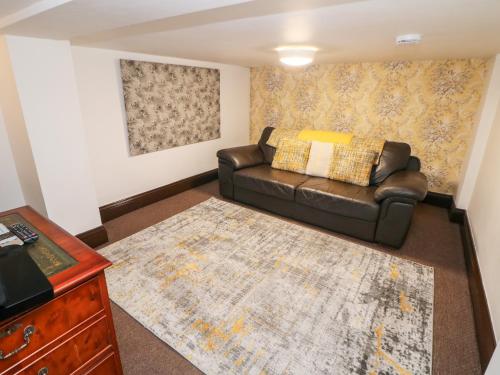 Cambridge Lodge Matlock - image 6
