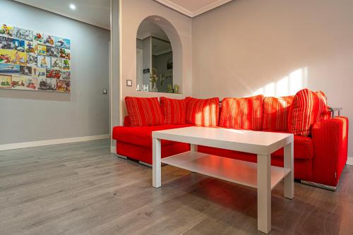 Shared lounge/TV area, Bonito, Practico y muy bien comunicado in Moratalaz