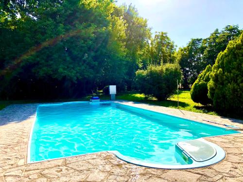  Dormi nella SPA privata con letto ad acqua, sauna, doccia emozionale e kneipp, Unterkunft in Alessandria