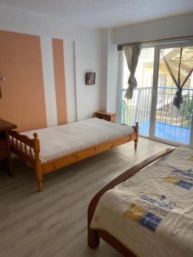  Marias rooms,CHANTZARA SPYROPOULOS,apart 41sq m garden view ,heart city in Igoumenitsa