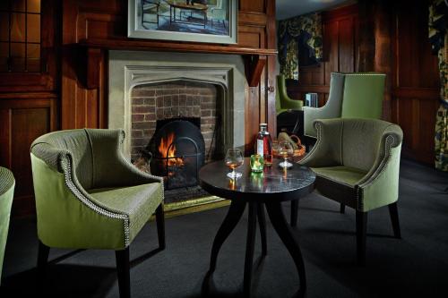 Langshott Manor - Luxury Hotel Gatwick