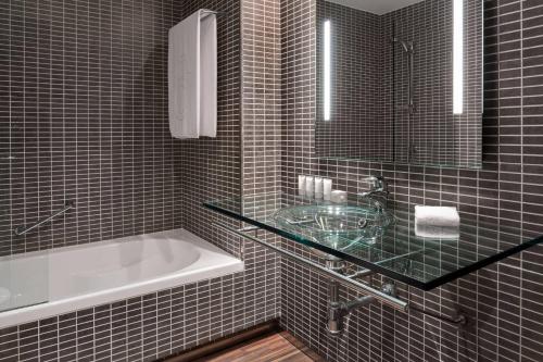 ACホテル サン セバスチャン デ ロス レイエス